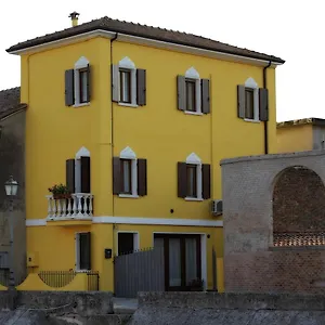 Casetta Gialla Loreo
